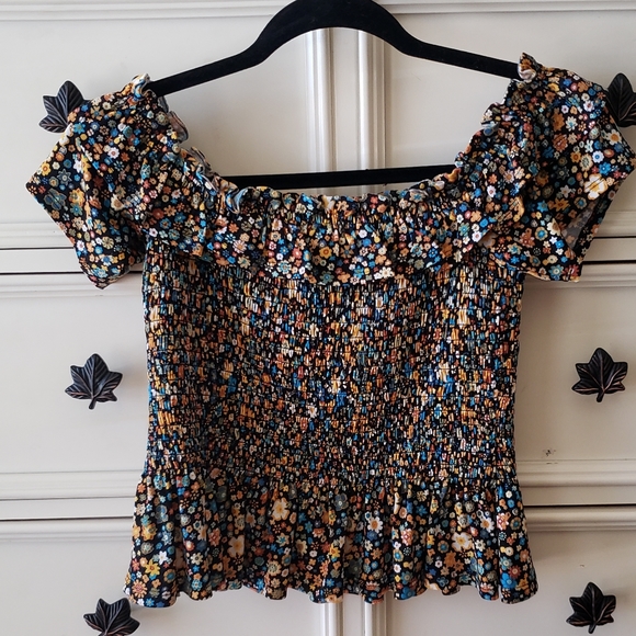 BCBG Floral 70s Off Shoulder Crop Top - Picture 6 of 6